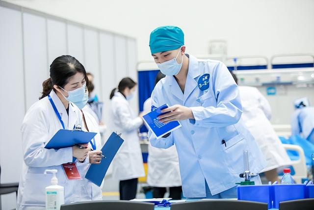 研究生面试三甲医院被刷，得知他的高考成绩，网友：进不去就对了