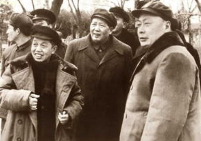 1972年陈毅追悼会上，毛主席点名要见孩子们：我替陈毅安排两句