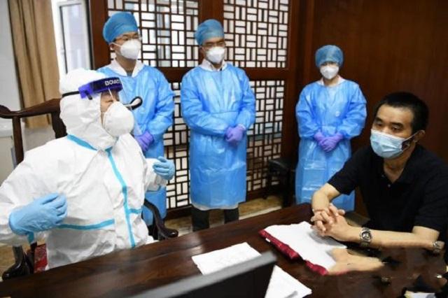 首批新冠幸存者：含泪捐献父亲遗体，20天抢救瘦了40斤