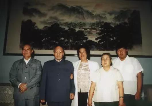 70年代，毛主席不想接见江青，汪东兴：只要你下命令，我敢挡住她