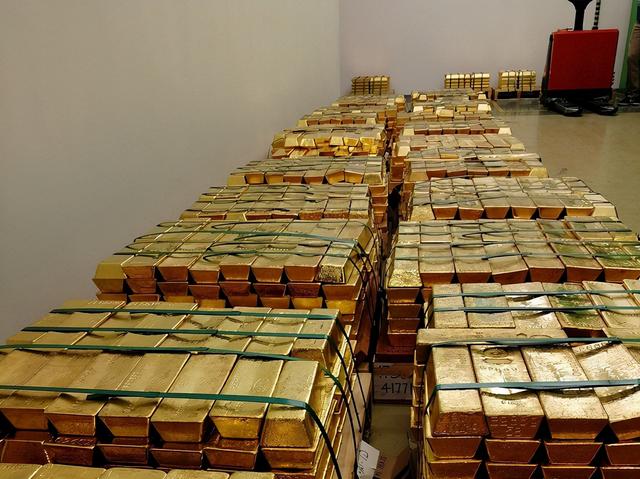 俄乌局势紧张，198吨黄金已从欧美运抵中国，多国或将会清零美债