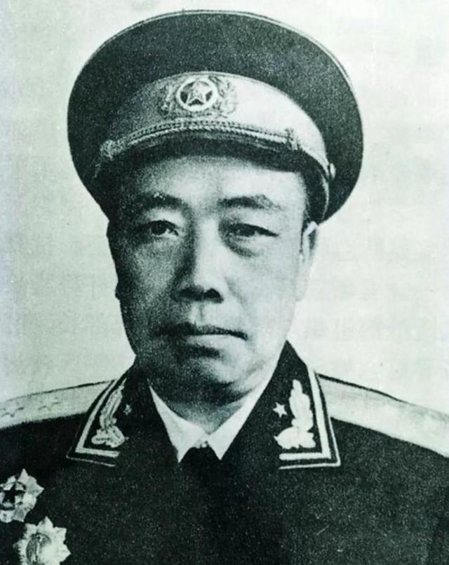 1955年首次授衔，177名中将时任职务简述，附各自戎装照片