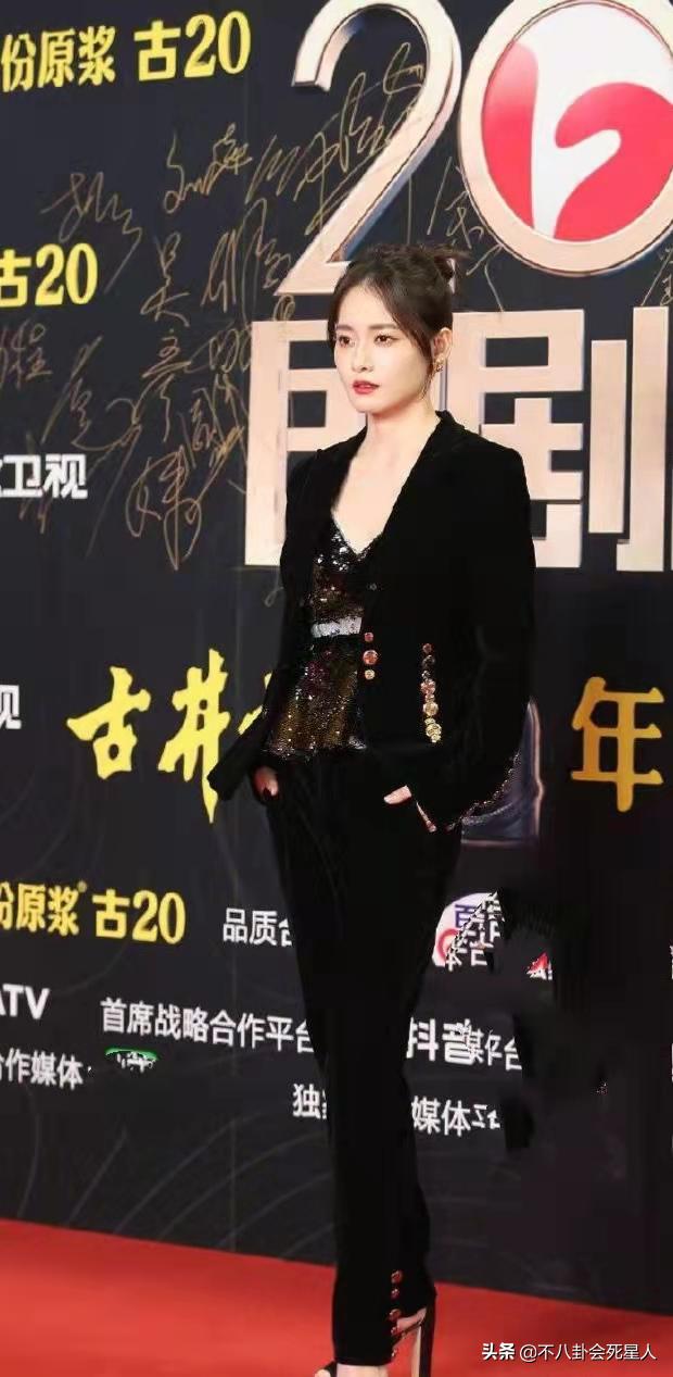 �й�Ů���ǵ���Χ��Ƭ(���º�̺���ͣ�ë��ͮ���繫��������Ծ����Ź��أ���������ʮ��)