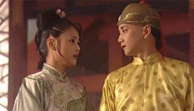 苏麻喇姑墓穴挖掘后，里面有一口大缸，暴露了康熙的一个百年谎言