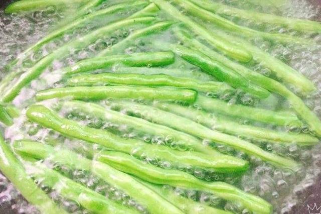 阳春三月，养肝“黄金期”，10食物要多吃，滋阴养肝，越吃越年轻