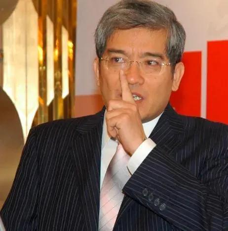 郎咸平对联想画风突变——暗批司马南