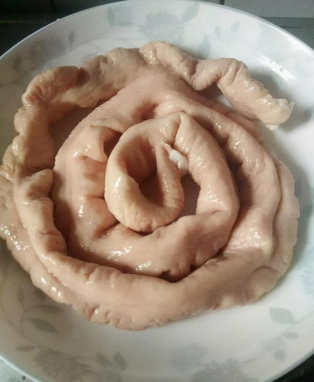 猪身上这几个部位，建议少吃，大肠排最后，榜首很多人爱吃