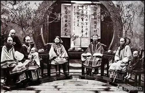100年多前的老照片，看看那个时期的中国