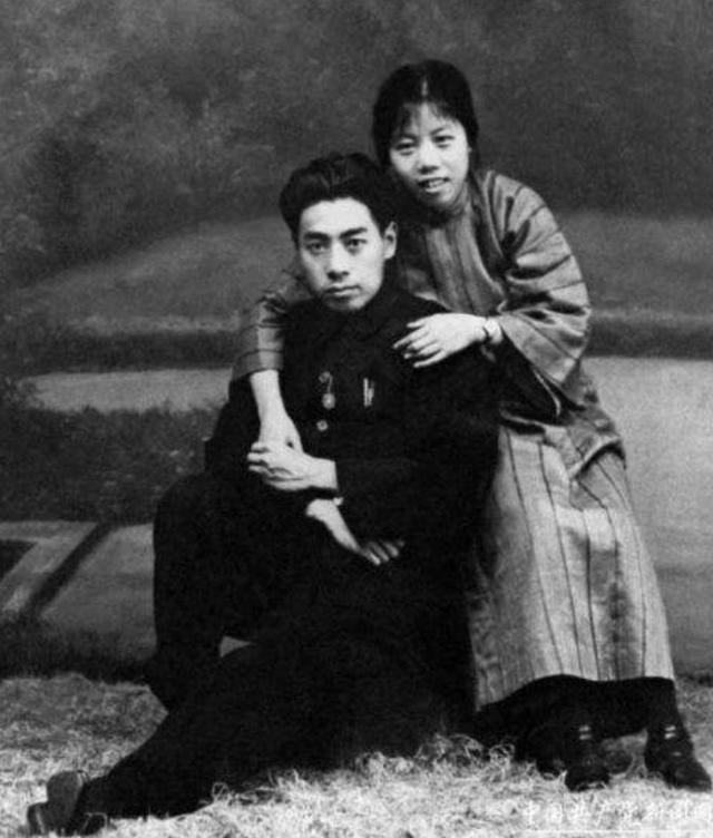 1962年周恩来生日，坚持不愿吃面条，陈毅刚巧救场：我吃点行吗？