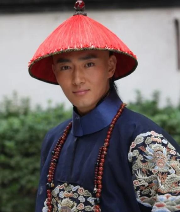 允礼：父亲是皇帝，儿子是皇子，雍正死前，为何让乾隆善待果郡王