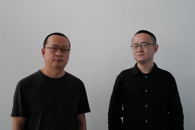 对于不可展曲面工程实践中