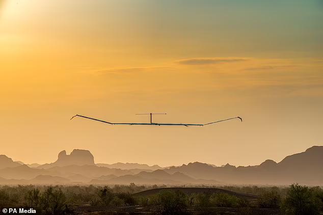 空客太阳能无人机高飞7.6万英尺，成功向地面传送宽带服务