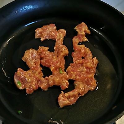 蘑菇炒肉