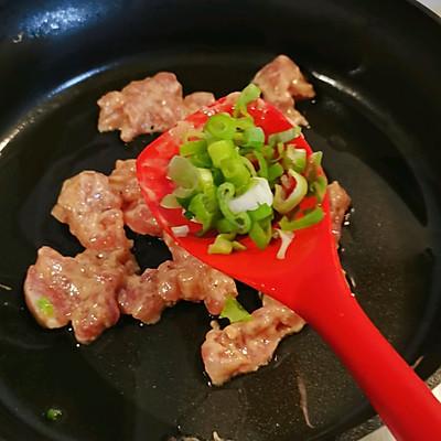 蘑菇炒肉