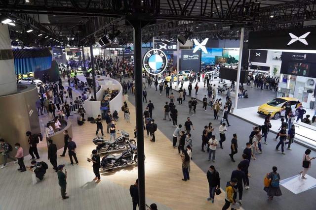 54台全球首发车亮相广州车展 新能源汽车更受观众追捧