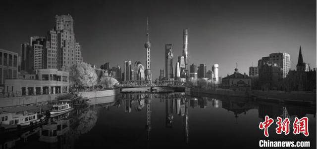 平遥现代工程技术学校艺术展观后感