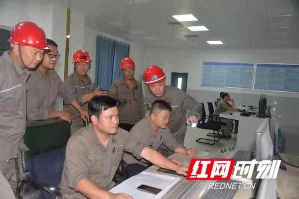 广西锤头破碎机厂家电话