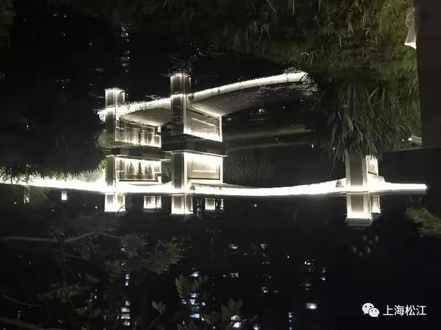 上海松江中展爱琴海泛光照明工程