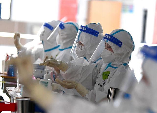 上海新一轮核酸筛查采样人次超1800万！浦东全区均为封控管控区