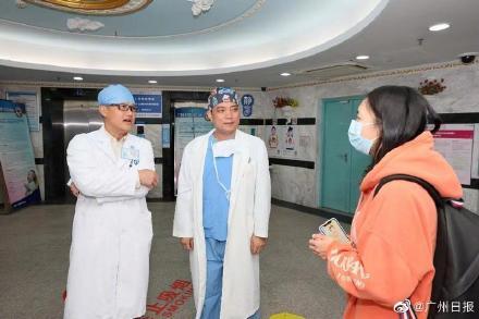 满月宝宝总是吐奶查出心脏病 广东医生为5月龄婴儿做心脏移植