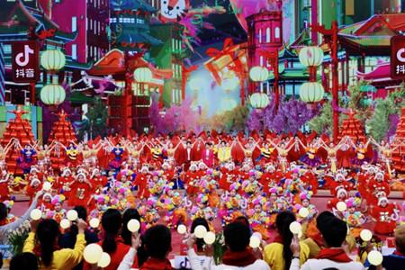 关晓彤上春晚吗2022（2022北京卫视春晚关晓彤）