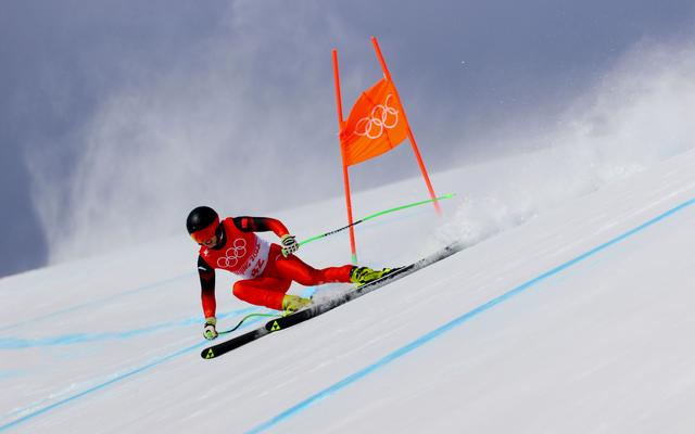 新闻8点见丨突破历史！中国男子滑降首获冬奥有效成绩
