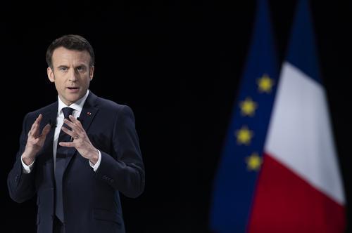 下届法国总统竞选谁的胜算较大，乌克兰危机搅动法国大选，马克龙连任之路胜算几何|周观天下