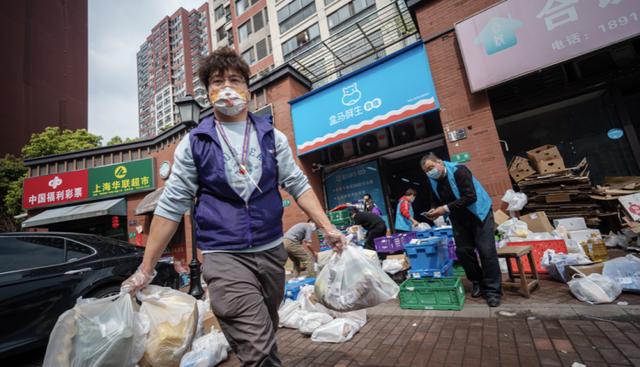 决赛圈·战疫速递⑩ | 上海聚焦十个人群聚集重点场所预防性消毒！上海疾控给出最新采购建议