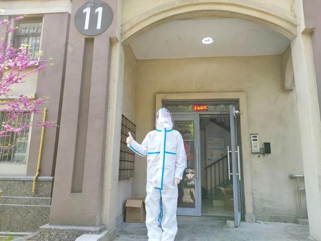 核酸报告核查太繁琐？这位复旦人写了130行代码搞定