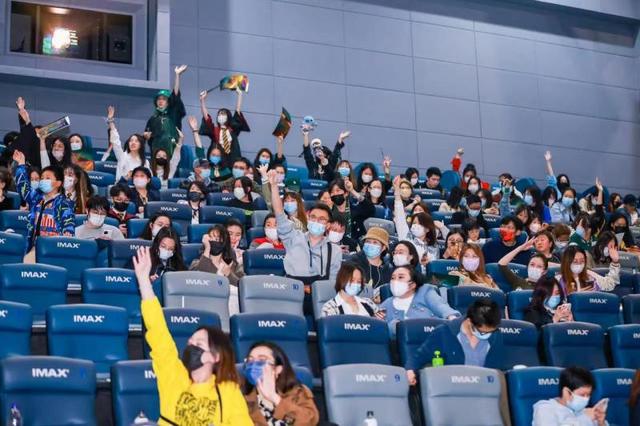 电影版《神奇动物：邓布利多之谜》在线免费观看(完整枪版)【1280P蓝光国语】完整无删减资源 - 小轻秀场