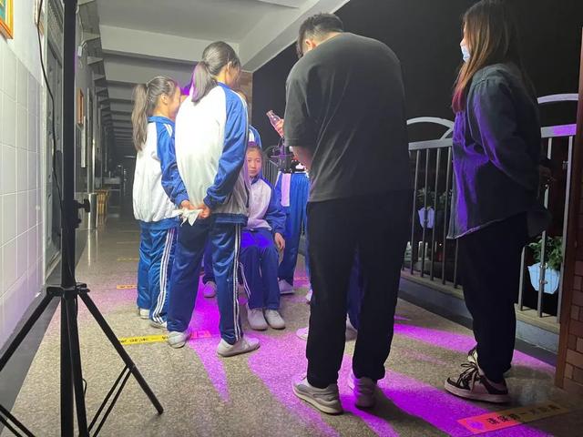 「重磅消息」几个小孩跳舞（几个小孩跳舞）