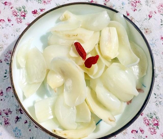 春季多吃这种“润肺菜”，嗓子不干不痒，夜里好梦香甜，今天就试试