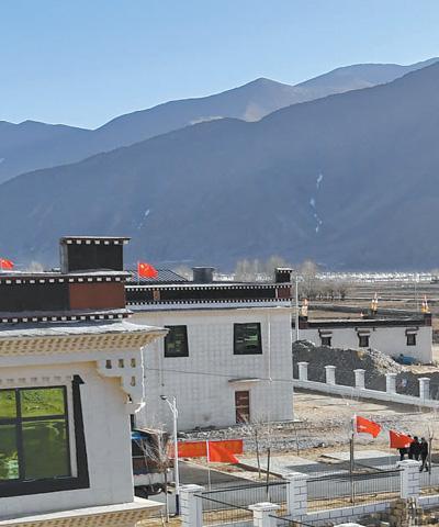 共同建设伟大祖国 共同创造美好生活