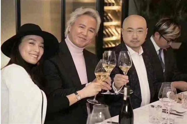 拍感谢视频、当“品牌大使”，徐峥卷入张庭夫妇商业漩涡