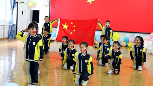春日诗意 与孩子们共赴诗词之约