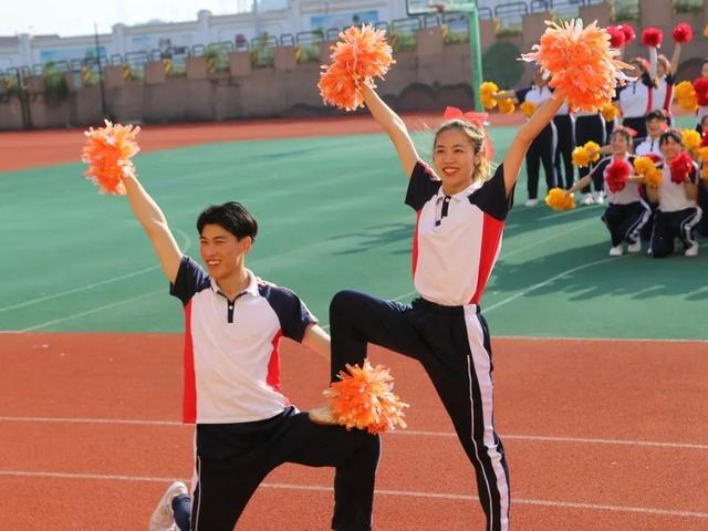 发光吧！少年！——诸暨市海亮小学全民啦啦操日