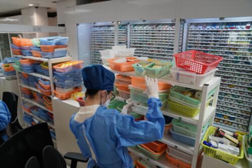 上海新增死亡51例，直接原因公布……张文宏：重症救治面临挑战