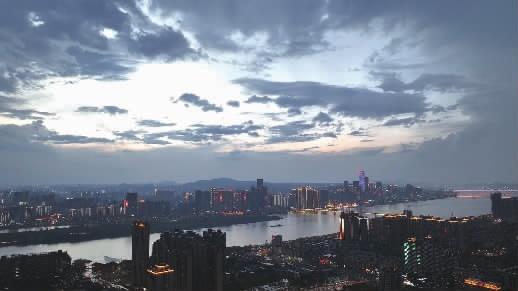 30℃的天降冰雹，长沙遭遇“冰火两重天”