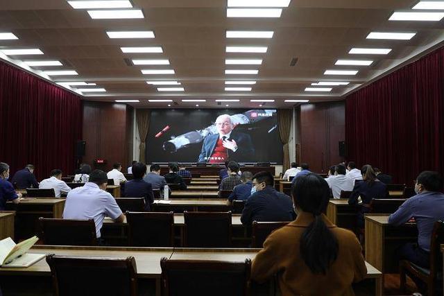 迎接“中国航天日”！这两个单位广场上宣传忙