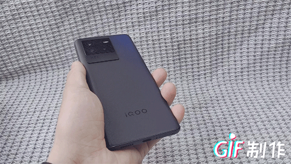 iQOO Neo6上手体验：当旗舰机设计和性能下放潮流电竞手机会碰出怎样的火花？