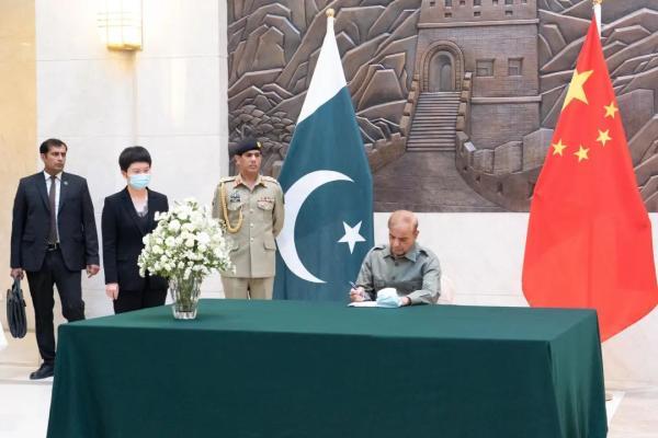 一周外交观察：中国人的血不能白流！外交部深夜发声，五天内“巴铁”多位政要赴中使馆吊唁