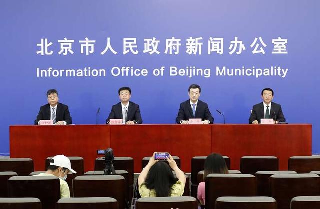 北京本轮病例总数已超新发地疫情，形势严峻，将采取多项严控措施
