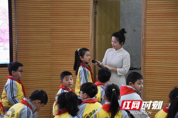 奋斗者·正青春 | 干一行专一行 他们在平凡的岗位上挺立时代潮头
