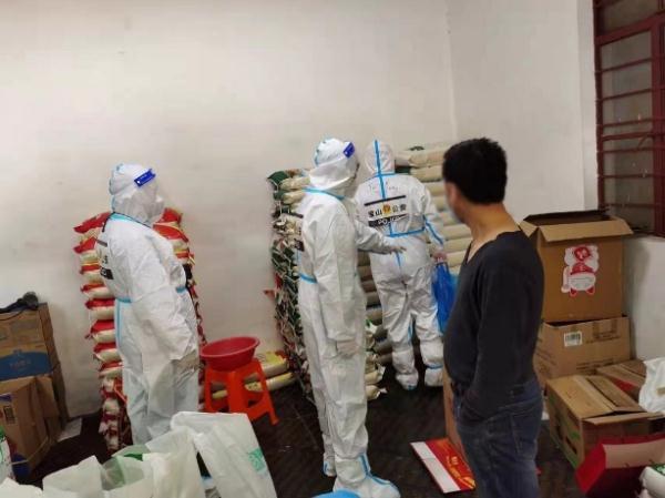 上海宝山4商户涉嫌哄抬物价非法获利近百万元，被捣毁