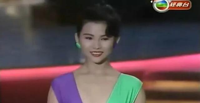 01年的沈月演不了小昭？不可惜