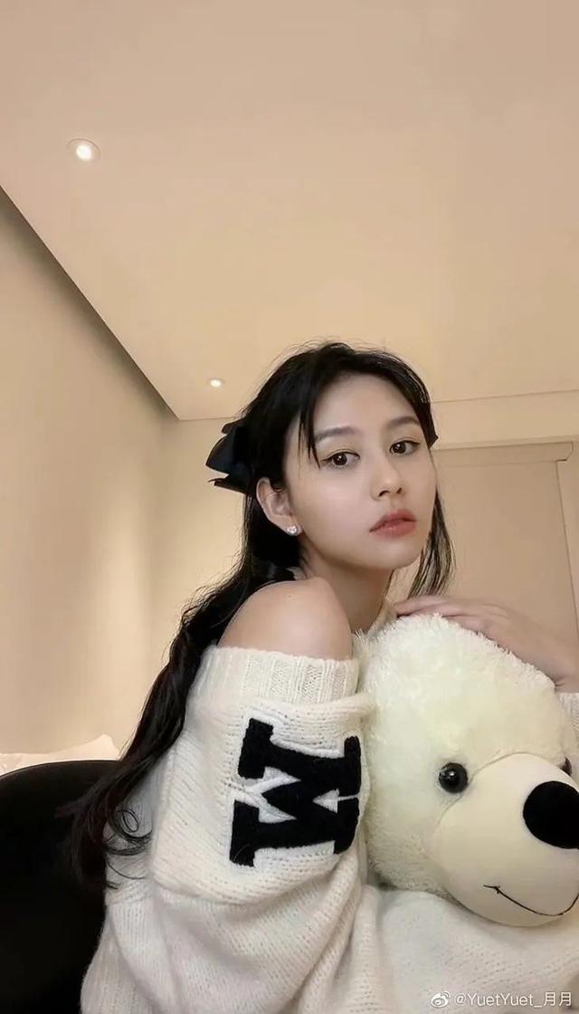 01年的沈月演不了小昭？不可惜