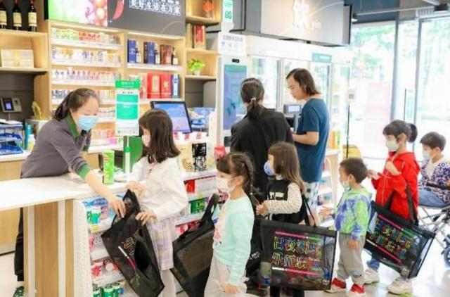 珠澳亲子家庭相聚横琴，让孩子来当“妈妈”
