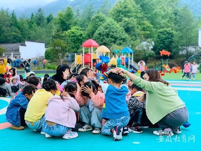安全教育入心间 黟县各校开展防灾减灾主题教育活动