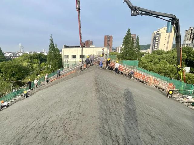 镇海区老年大学改扩建工程顺利结顶！有哪些改变？
