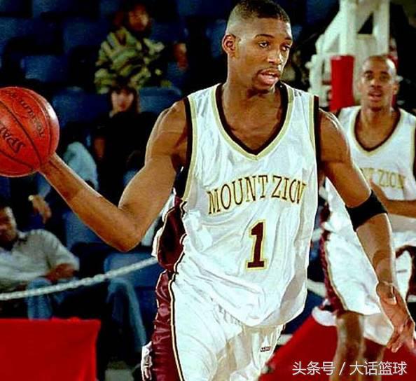 麦迪35秒后为什么废了，麦迪35秒后为什么废了呢（姚明最佳搭档35秒13分感动上苍）